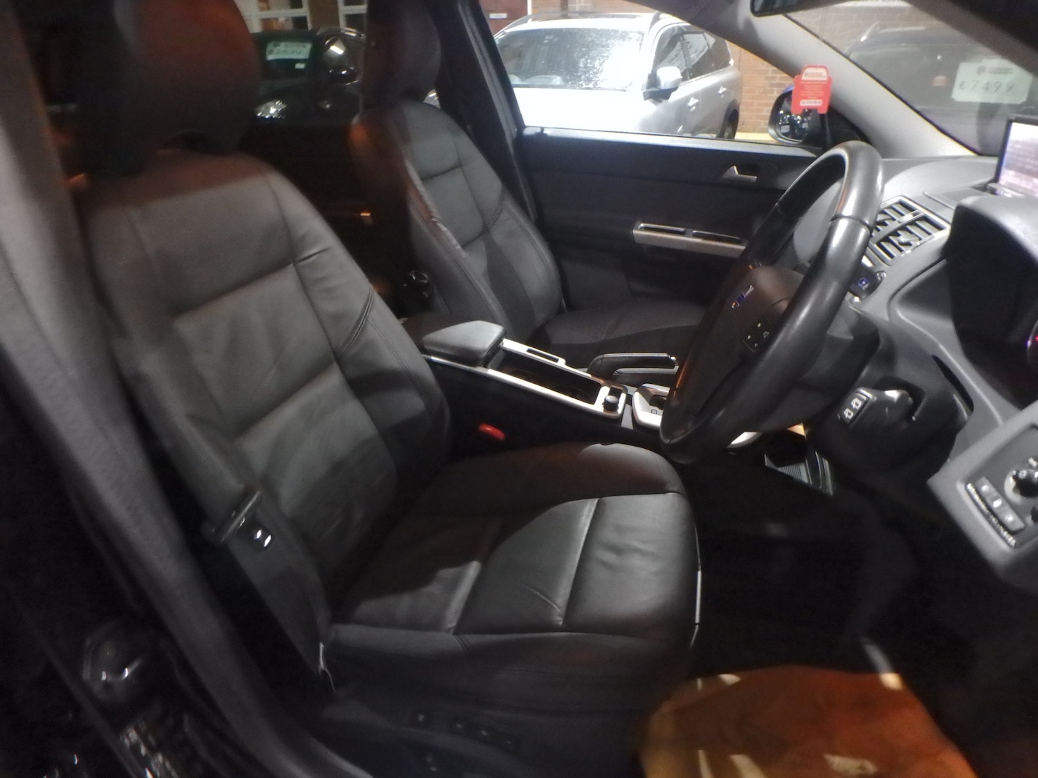 Used Volvo V50 2025 for sale - 76567875: Photo 14