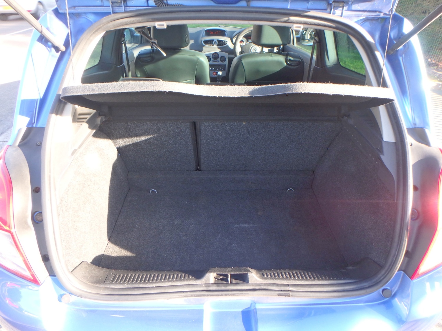 Used Renault Clio 2009 for sale - 77650245: Photo 12