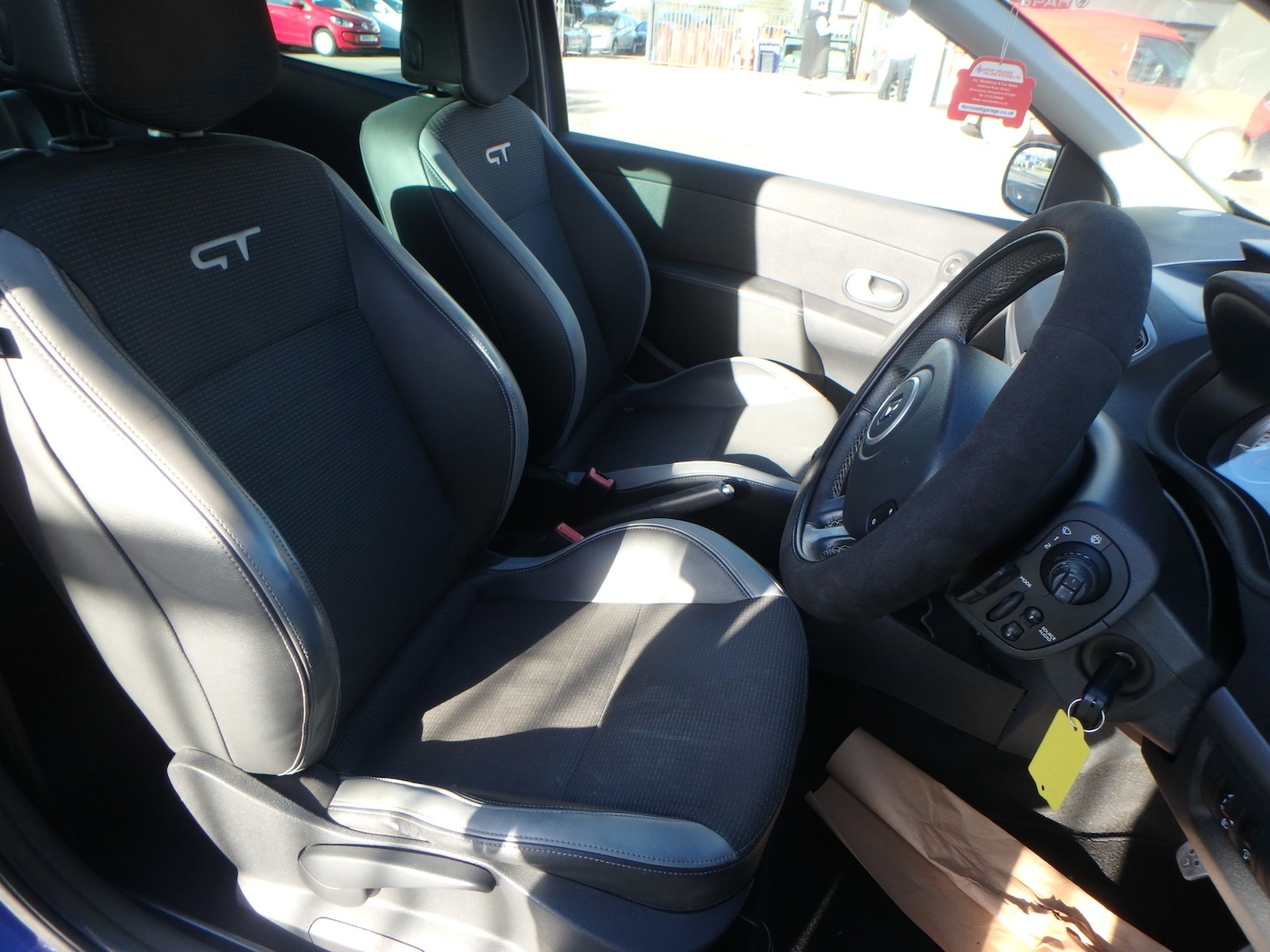 Used Renault Clio 2009 for sale - 77650245: Photo 14