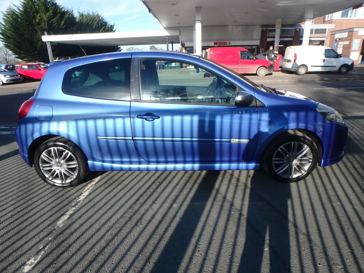 Used Renault Clio 2009 for sale - 77650245: Photo 8