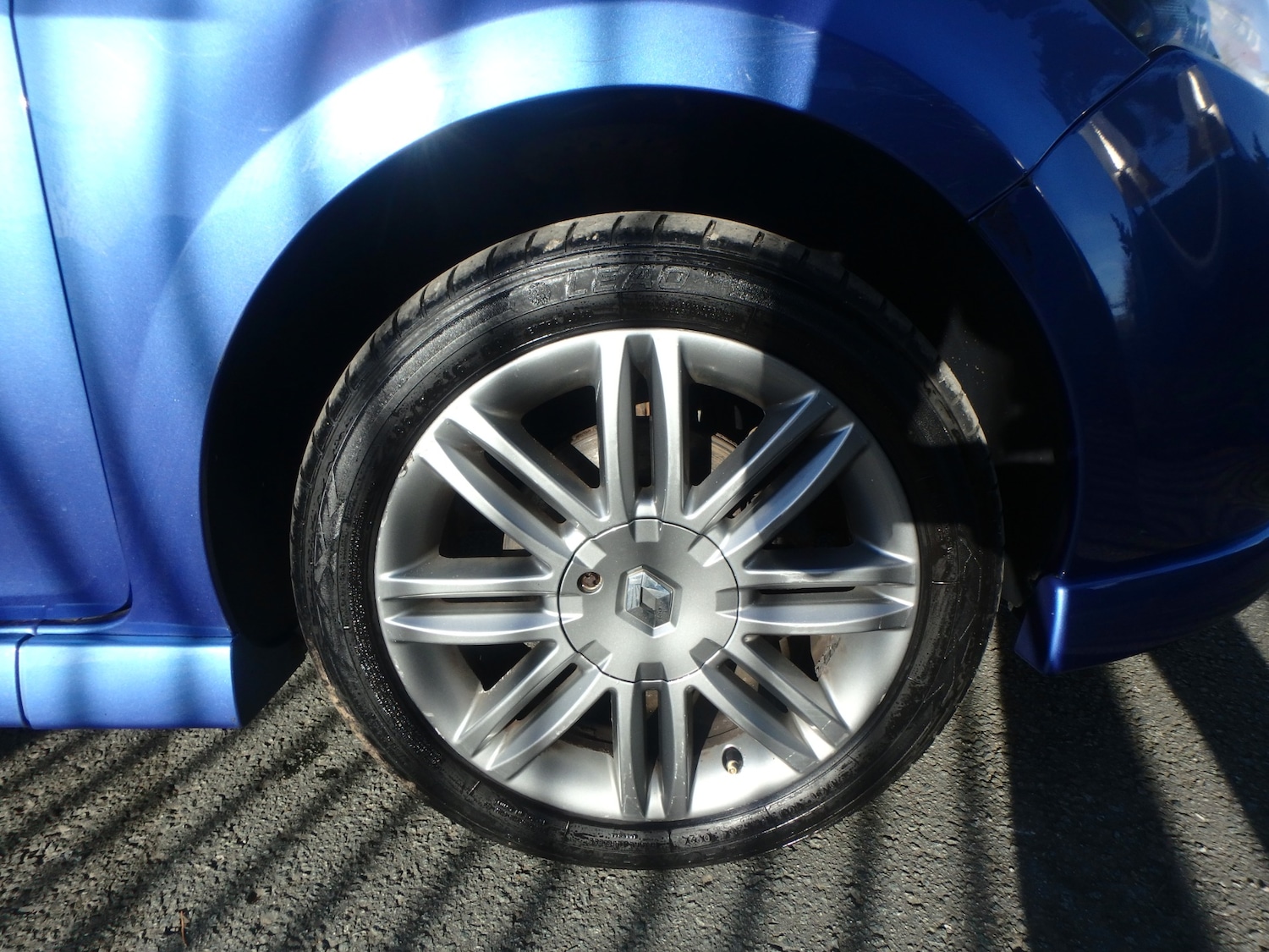 Used Renault Clio 2009 for sale - 77650245: Photo 9