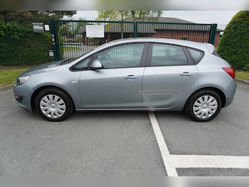 Used Vauxhall Astra 2013 for sale - 78456323: Photo