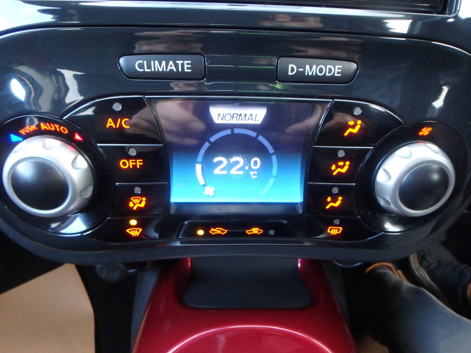 Used Nissan Juke 2012 for sale - 76352369: Photo 18
