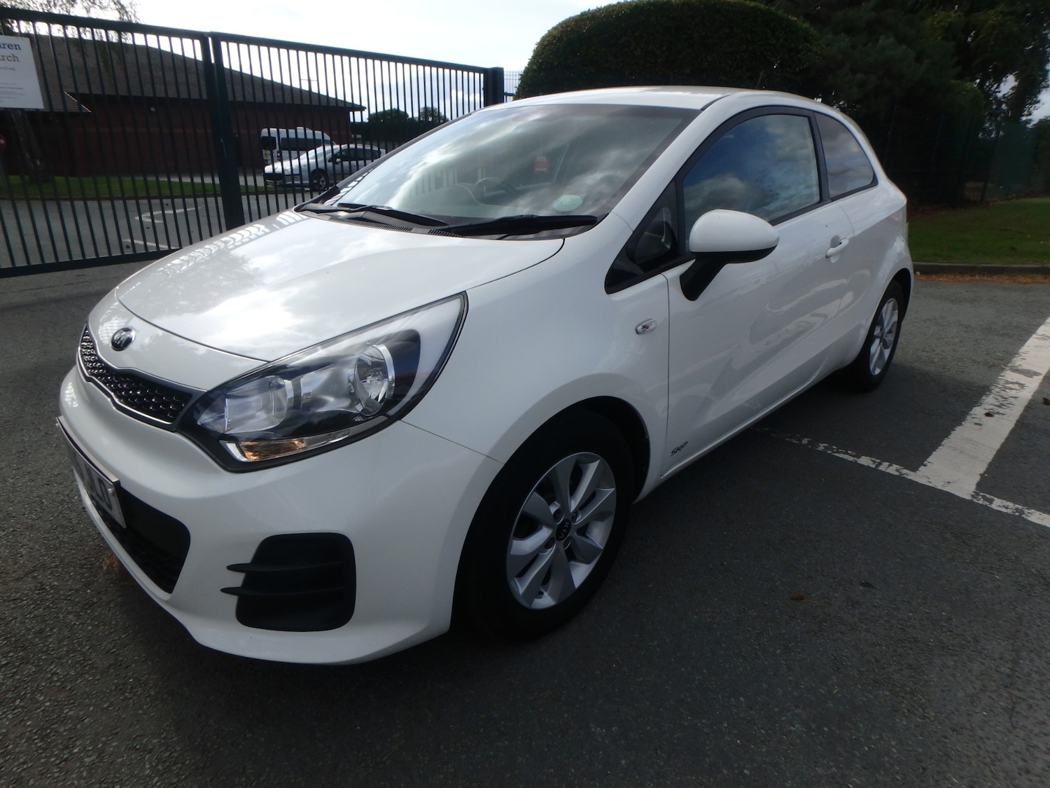 Used Kia Rio 2015 for sale - 75418435: Photo 3