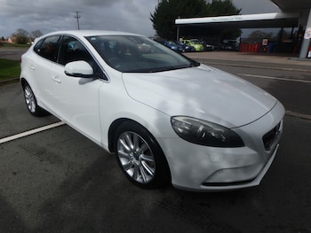 Volvo V40 feature image