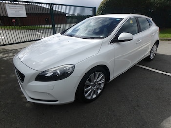Used Volvo V40 2015 for sale - 78000636: Photo