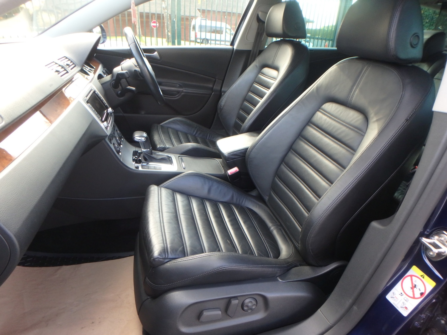 Used Volkswagen Passat 2024 for sale - 76392340: Photo 15