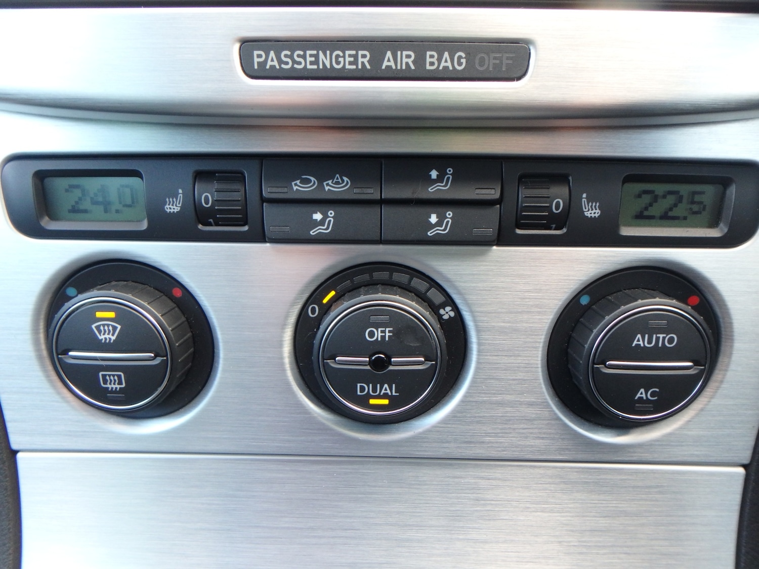 Used Volkswagen Passat 2024 for sale - 76392340: Photo 23