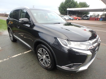 Mitsubishi Outlander feature image