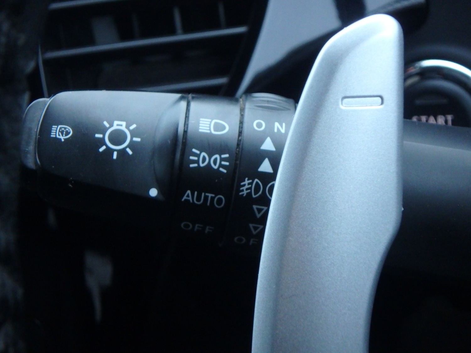 Used Mitsubishi Outlander 2016 for sale - 76918726: Photo 25