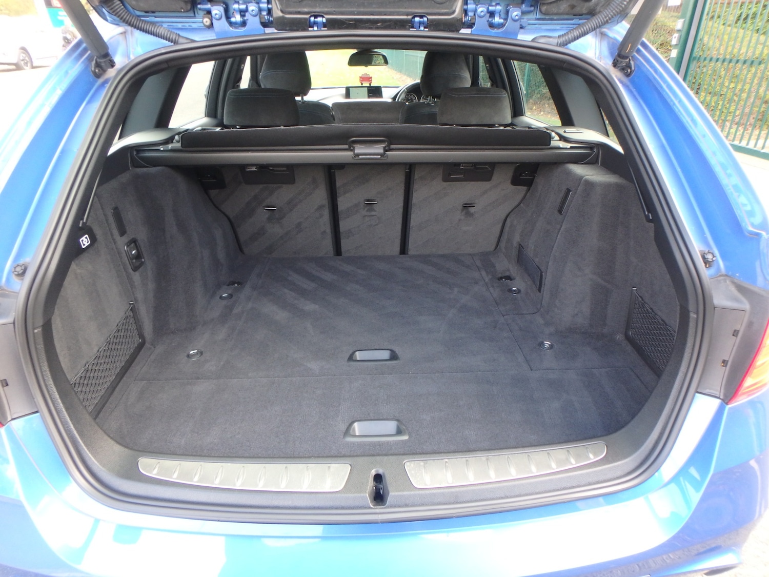 Used BMW 3 Series 2024 for sale - 76391949: Photo 12