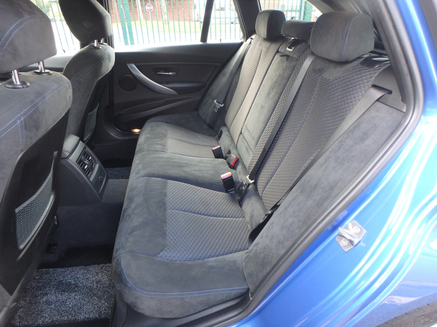 Used BMW 3 Series 2024 for sale - 76391949: Photo 15