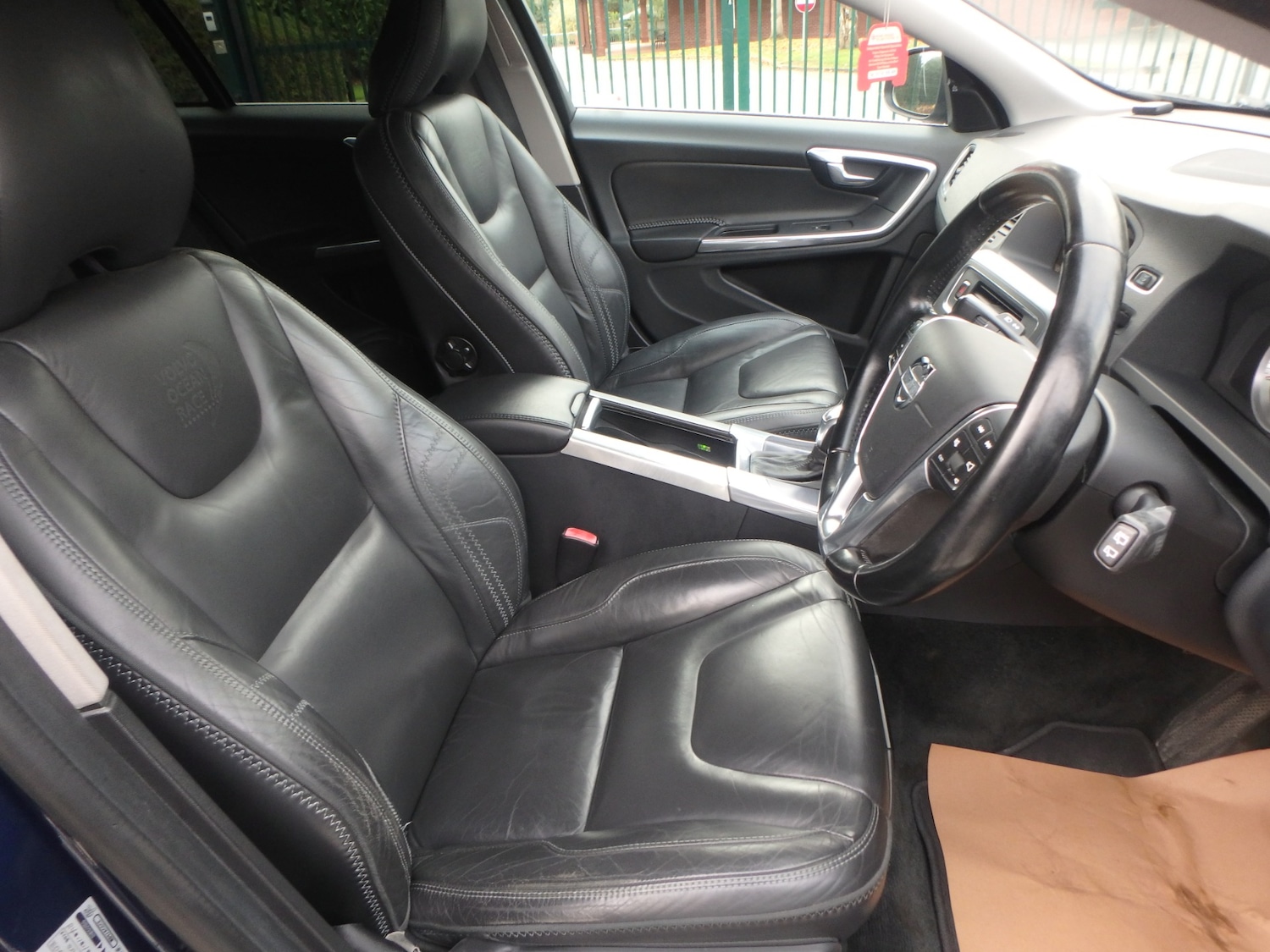 Used Volvo V60 2012 for sale - 76320485: Photo 14