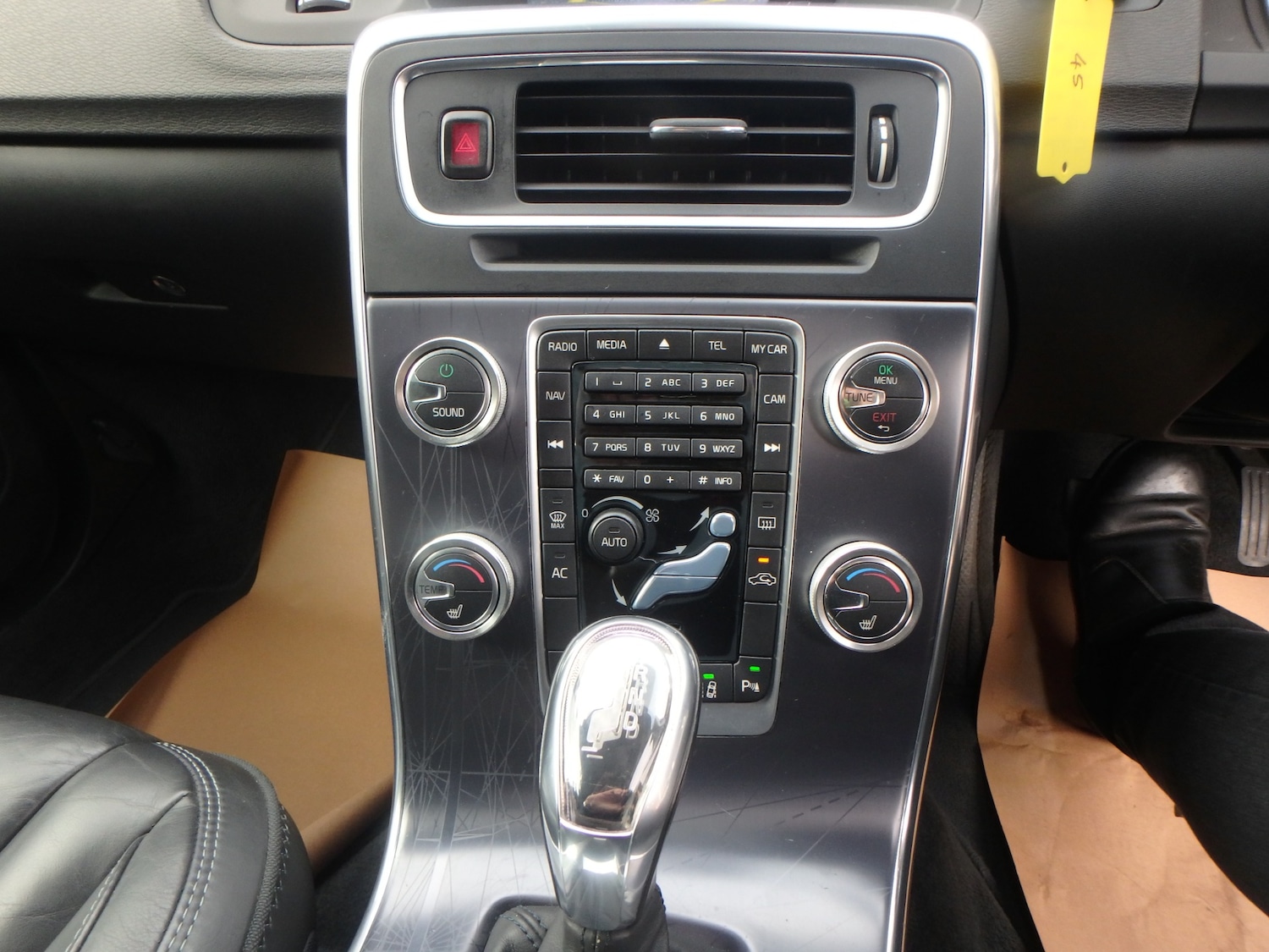 Used Volvo V60 2012 for sale - 76320485: Photo 20