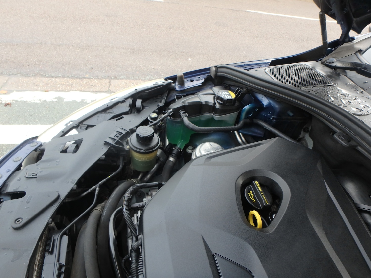 Used Volvo V60 2012 for sale - 76320485: Photo 22