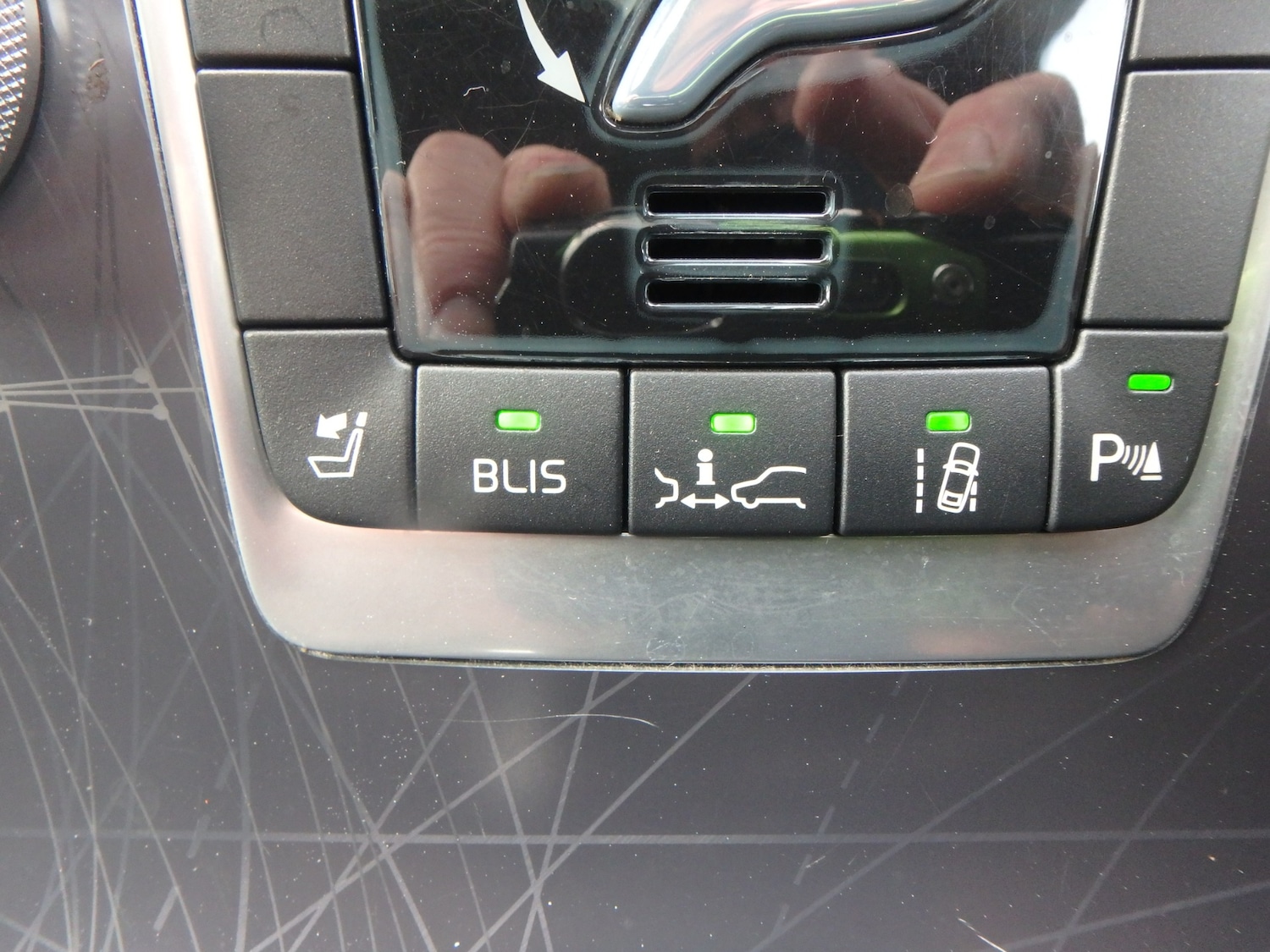 Used Volvo V60 2012 for sale - 76320485: Photo 25