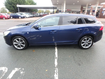 Used Volvo V60 2012 for sale - 76320485: Photo
