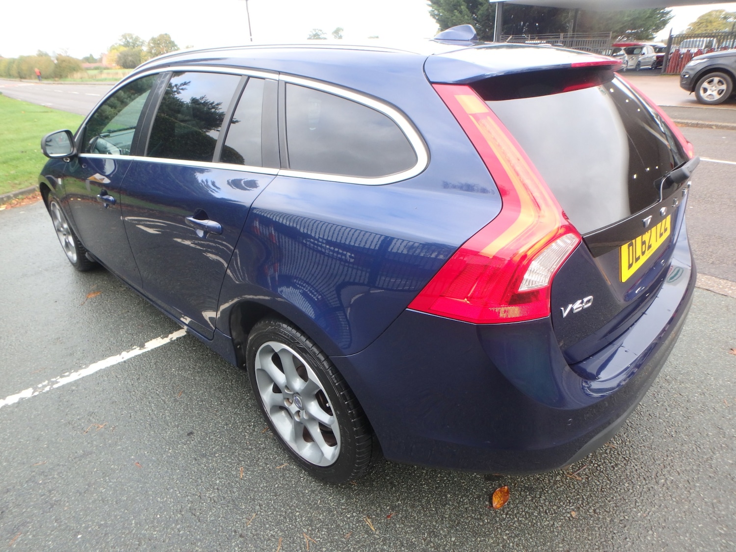 Used Volvo V60 2012 for sale - 76320485: Photo 5