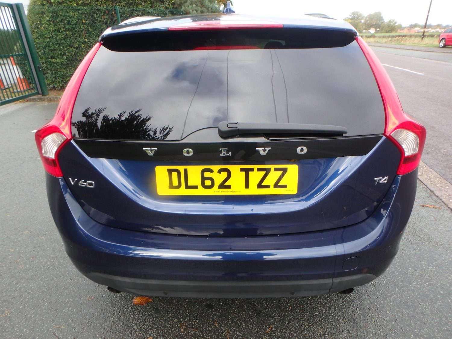 Used Volvo V60 2012 for sale - 76320485: Photo 6