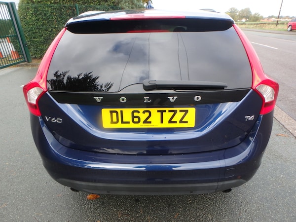 Used Volvo V60 2025 for sale - 76320485: Photo 6