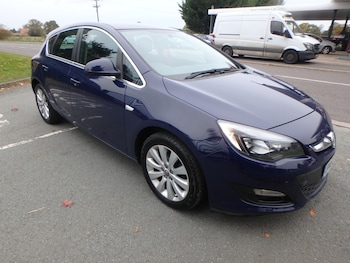 Used Vauxhall Astra 2013 for sale - 76422464: Photo