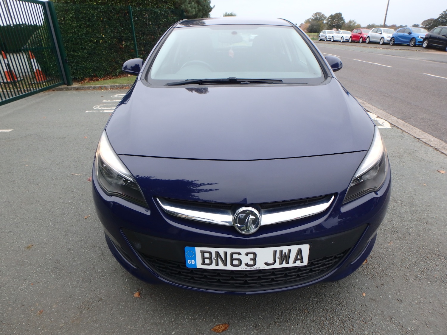 Used Vauxhall Astra 2013 for sale - 76422464: Photo 2