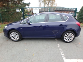 Used Vauxhall Astra 2013 for sale - 76422464: Photo