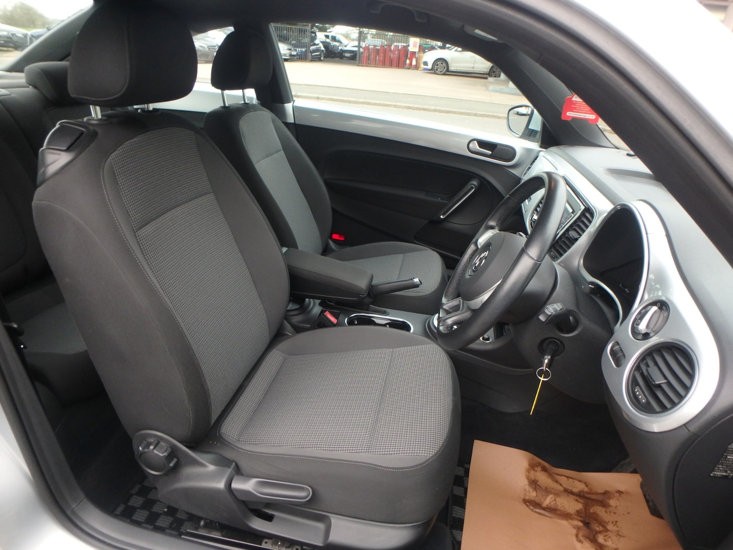 Used Volkswagen Beetle 2012 for sale - 77732341: Photo 14