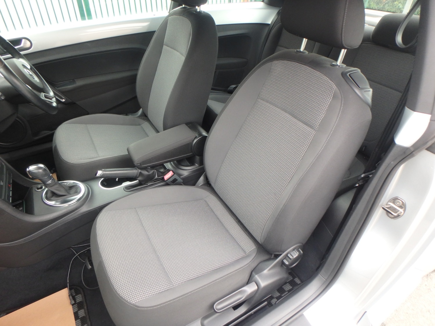 Used Volkswagen Beetle 2012 for sale - 77732341: Photo 16