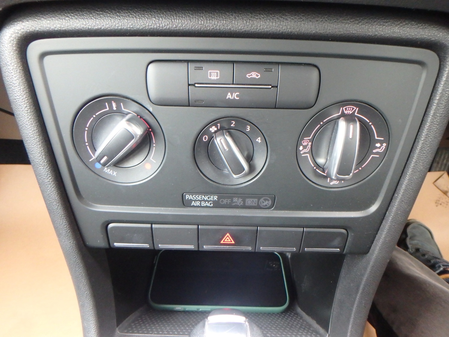 Used Volkswagen Beetle 2012 for sale - 77732341: Photo 23