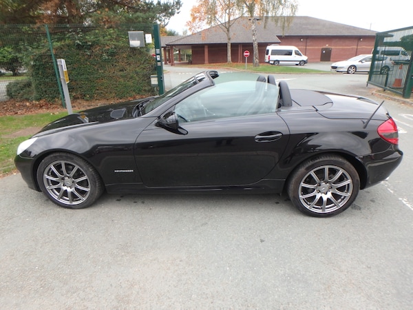 Used Mercedes-Benz SLK 2009 for sale - 76302594: Photo 28
