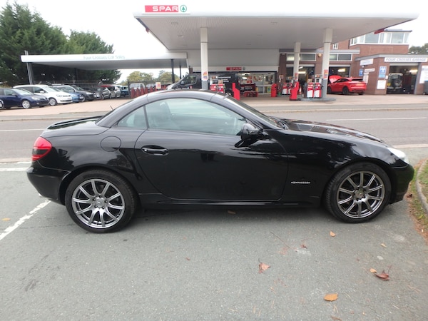 Used Mercedes-Benz SLK 2009 for sale - 76302594: Photo 8
