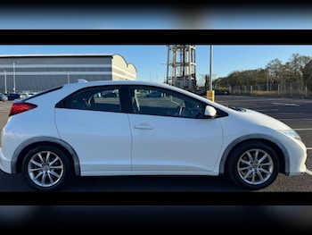 2012 (12) - 1.8 i-VTEC ES 5dr