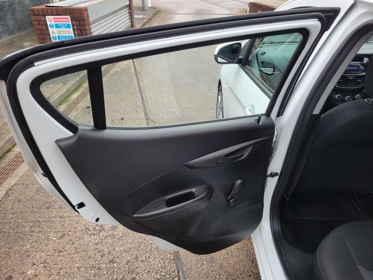 Used Vauxhall Viva 2016 for sale - 77494509: Photo 17