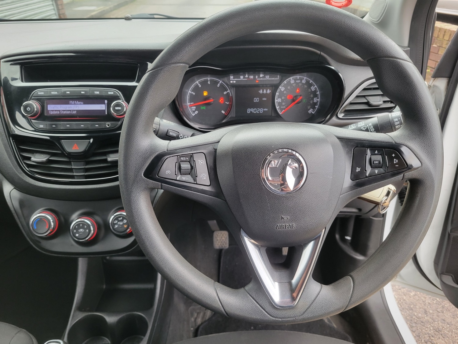 Used Vauxhall Viva 2016 for sale - 77494509: Photo 22