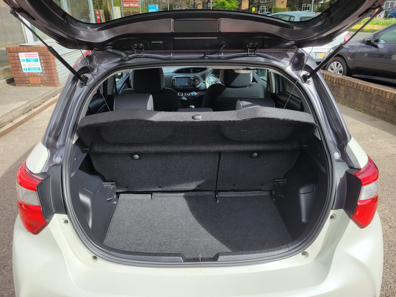 Used Toyota Yaris 2019 for sale - 78027485: Photo 21