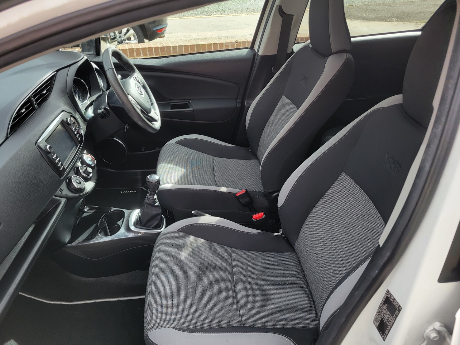 Used Toyota Yaris 2019 for sale - 78027485: Photo 24