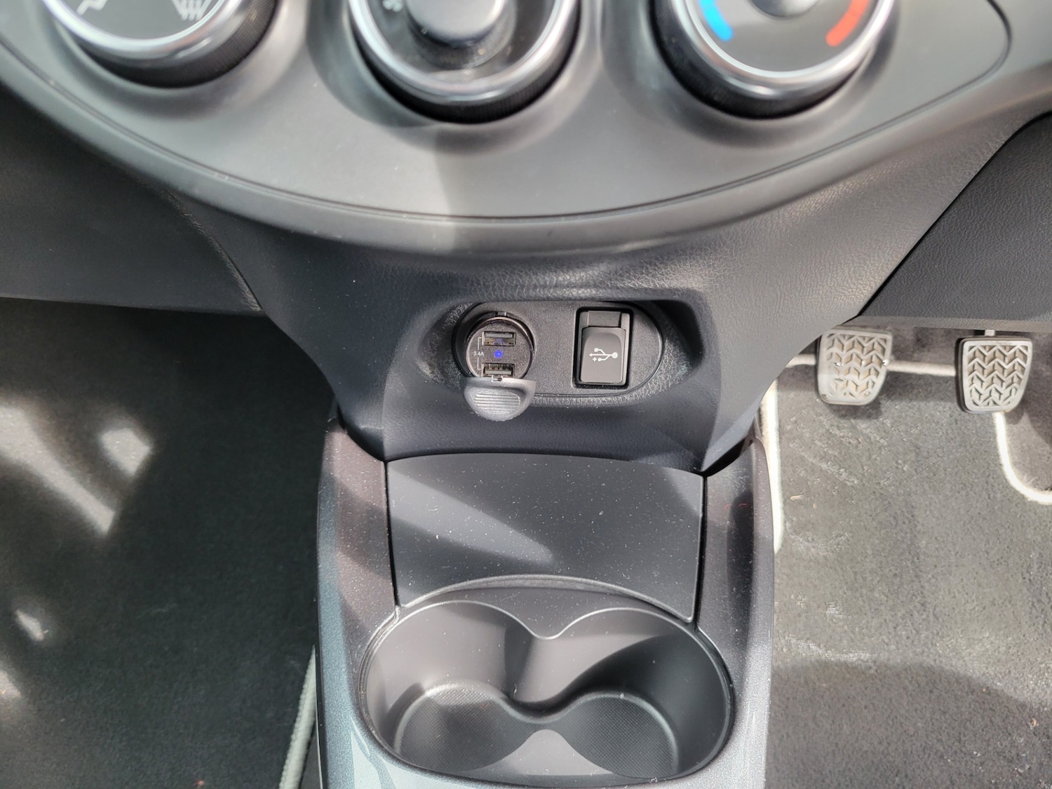 Used Toyota Yaris 2019 for sale - 78027485: Photo 30