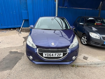 Used Peugeot 208 2014 for sale - 79630153: Photo
