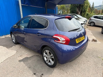 Used Peugeot 208 2014 for sale - 79630153: Photo