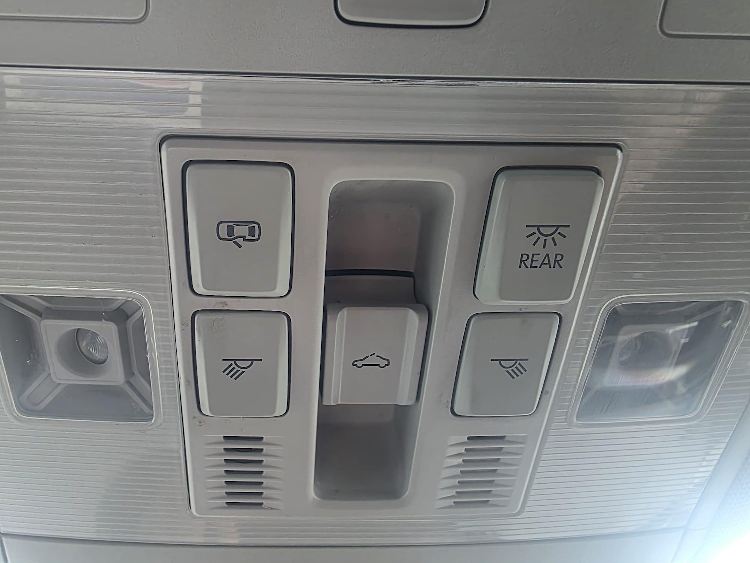 Used Volkswagen Tiguan 2020 for sale - 76988981: Photo 33