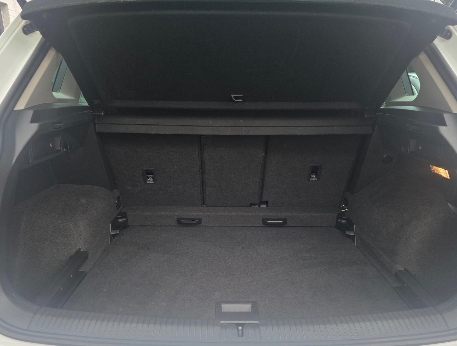 Used Volkswagen Tiguan 2020 for sale - 76988981: Photo 42