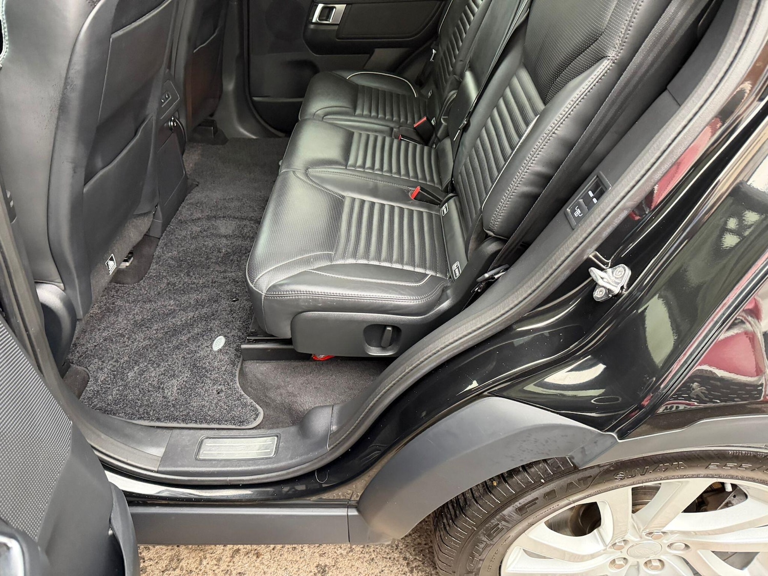 Used Land Rover Discovery 2019 for sale - 77425891: Photo 22