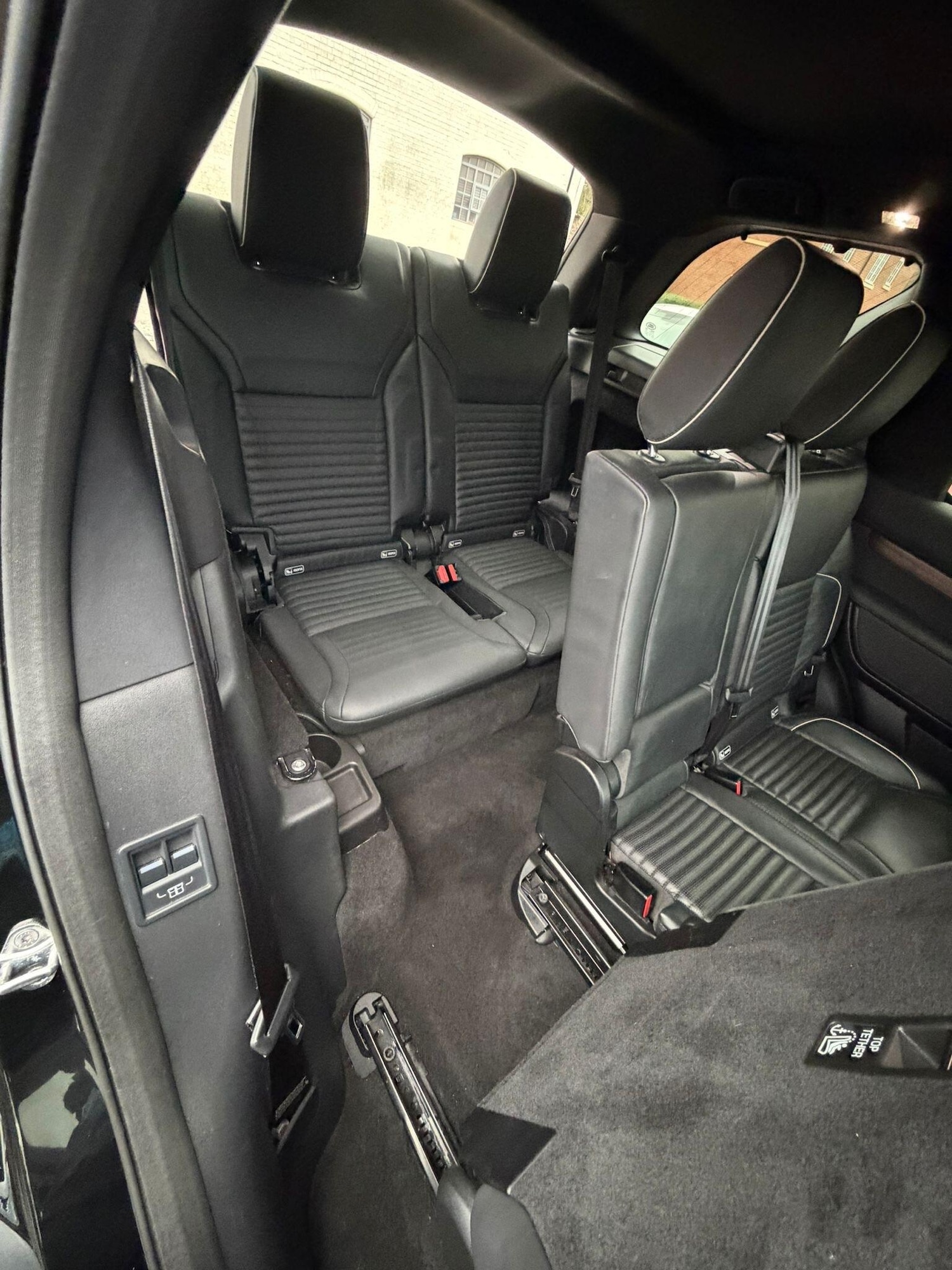 Used Land Rover Discovery 2019 for sale - 77425891: Photo 26