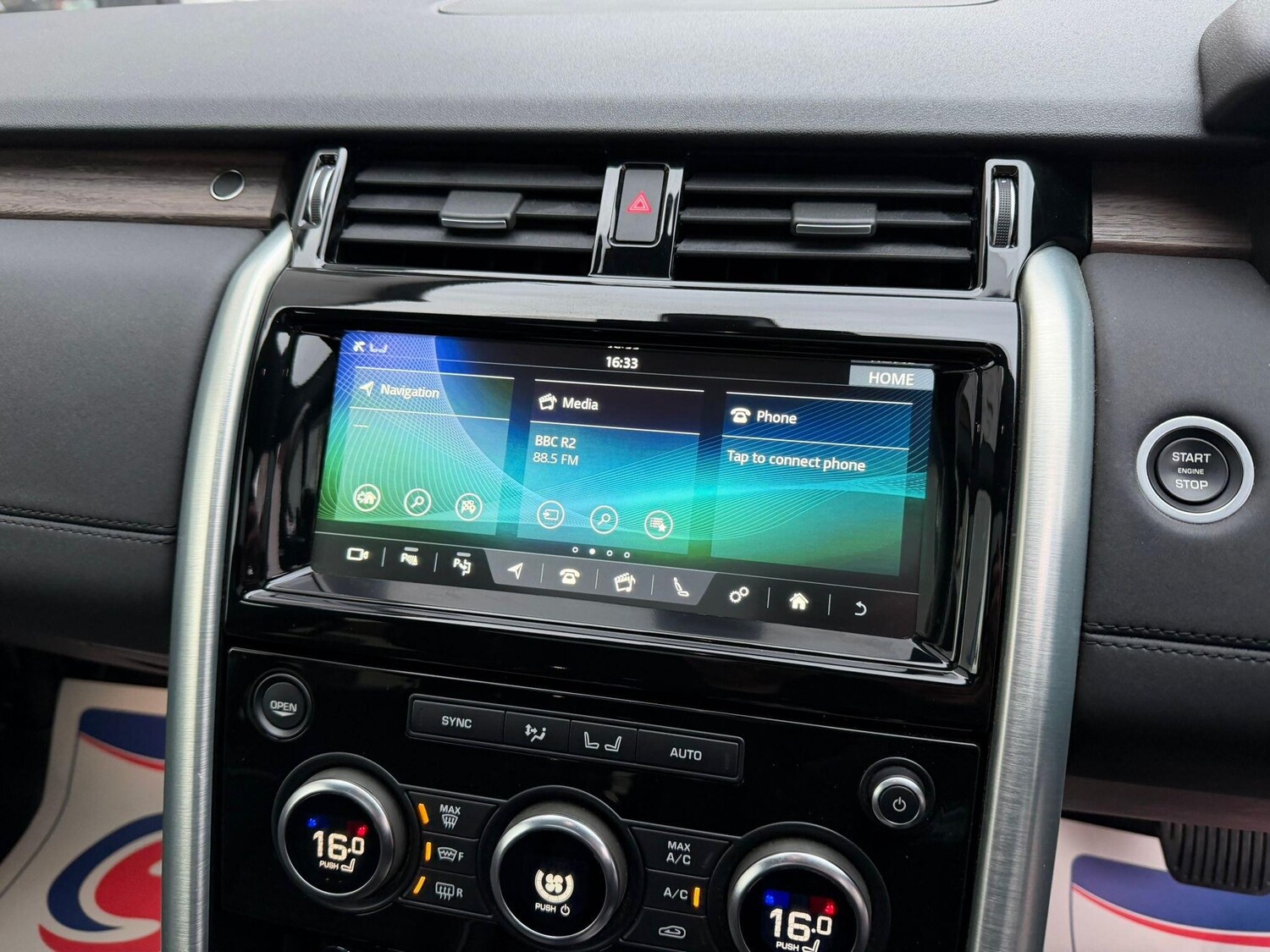 Used Land Rover Discovery 2019 for sale - 77425891: Photo 41