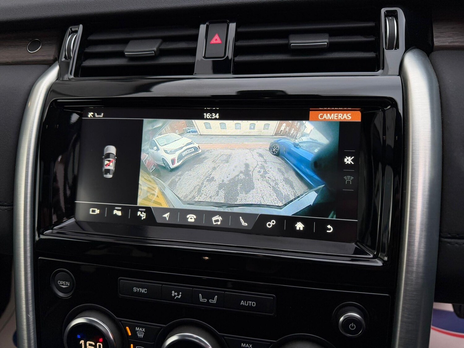 Used Land Rover Discovery 2019 for sale - 77425891: Photo 44