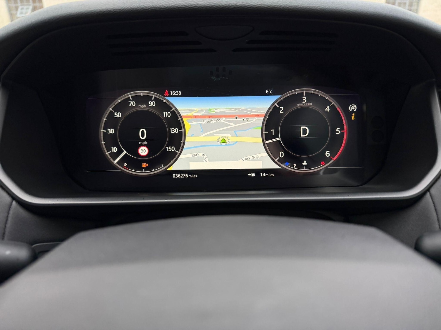 Used Land Rover Discovery 2019 for sale - 77425891: Photo 50