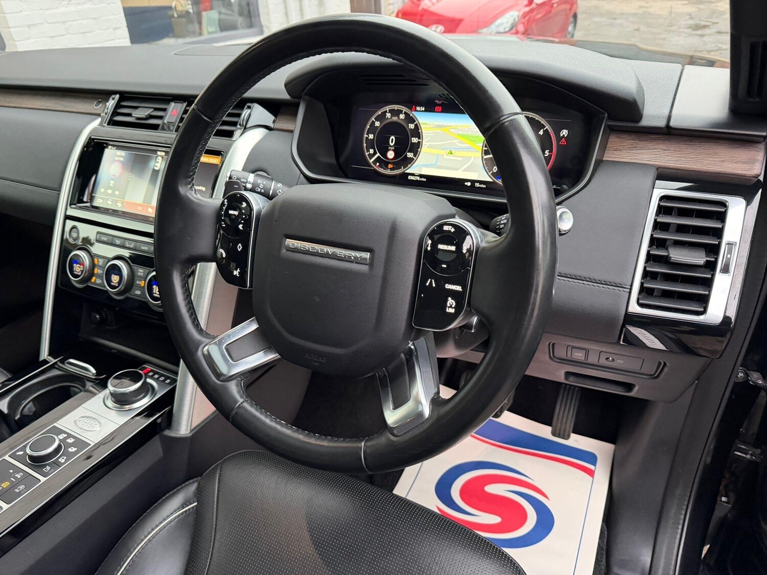 Used Land Rover Discovery 2019 for sale - 77425891: Photo 52