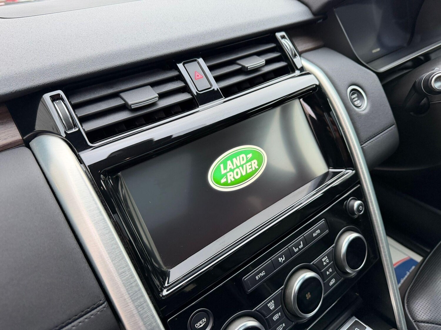 Used Land Rover Discovery 2019 for sale - 77425891: Photo 63