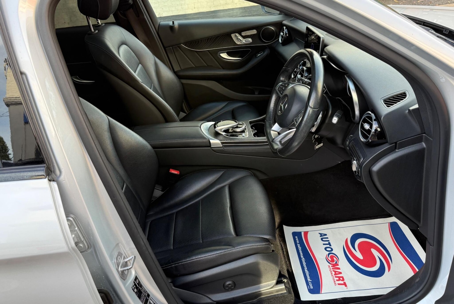 Used Mercedes-Benz GLC 2016 for sale - 76562429: Photo 10